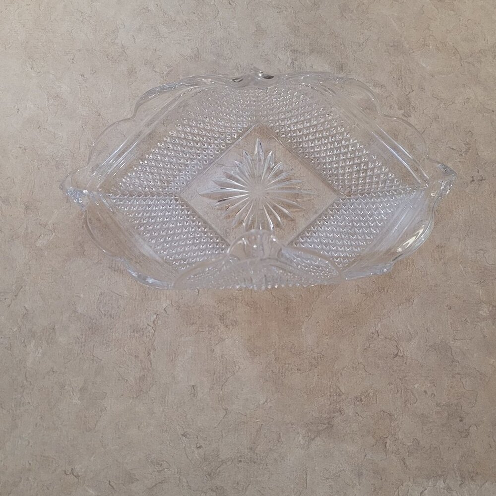 Vintage Unbranded Folded Glass Candy Trinket Dish